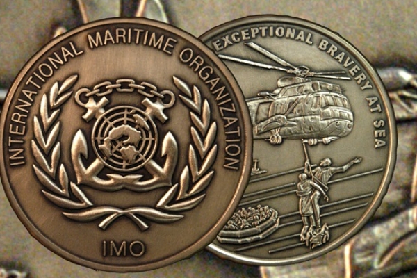 IMO nagrodzi pierwszą kobietę za wyjątkową odwagę na morzu